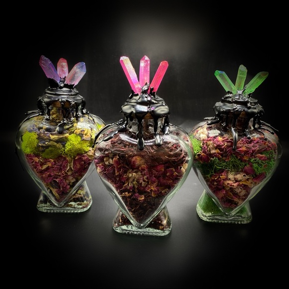 Just a little witchy shop with little witchy things! - Picture 12 of 12